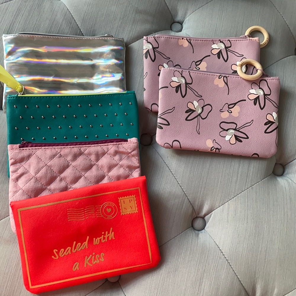 Ipsy makeup bags